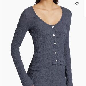 NWT Vince Size Small Smocked button front top